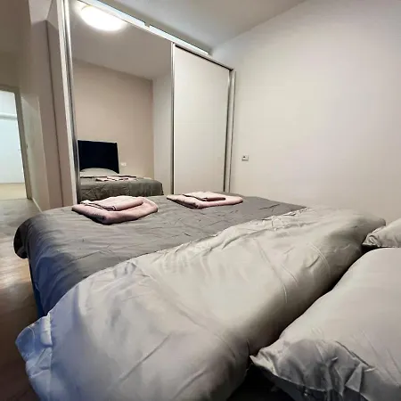 Sea View-palm Trees Apartment Durres