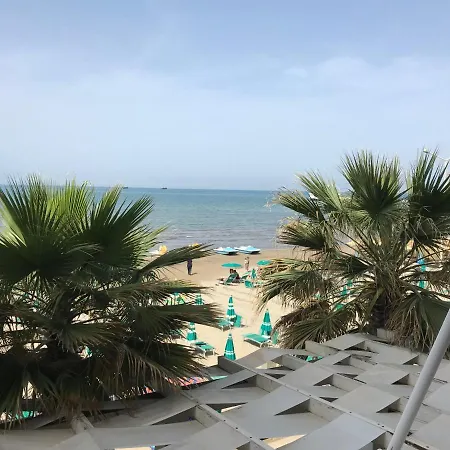 Apartment Sea View-palm Trees Durres