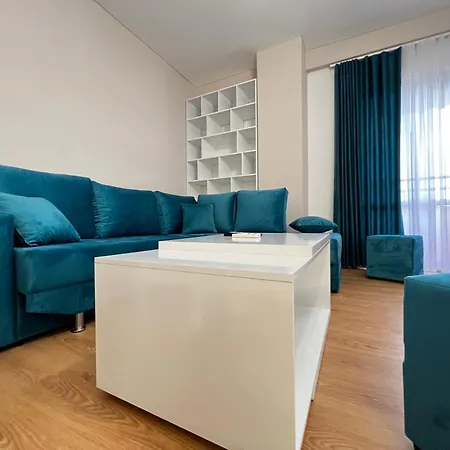 Sea View-palm Trees Apartment