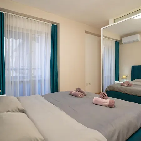 Sea View-palm Trees Apartamento