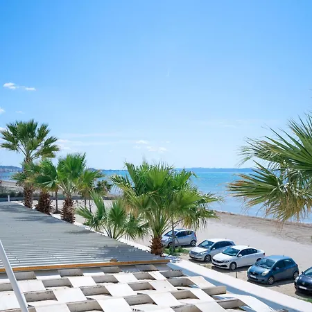 Sea View-palm Trees * Durres