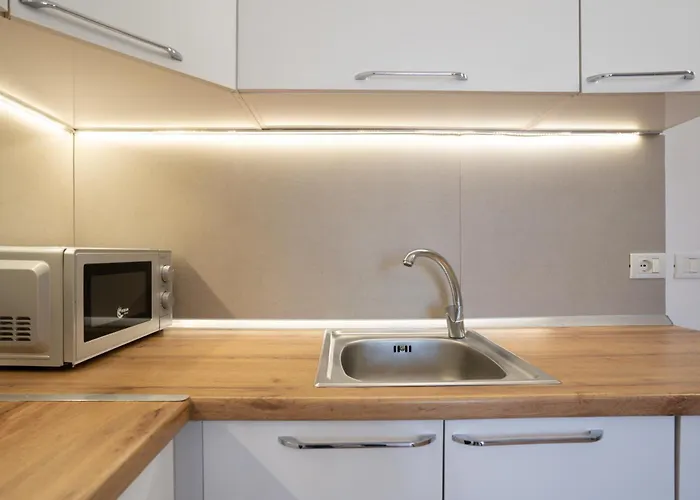 Sea View-palm Trees * Durrës